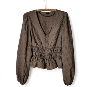 Vero Moda Smocked waist V-neck Textured Blouse Medium